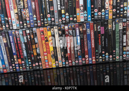 Pile de films DVD hérités - pour la collection de DVD / films, les films et le divertissement en général, l'inventaire et, potentiellement des marchandises piratées ou faked. Banque D'Images