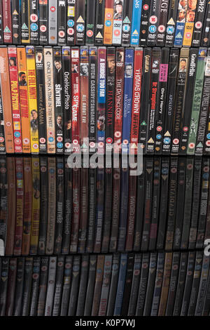 Pile de films DVD hérités - pour la collection de DVD / films, les films et le divertissement en général, l'inventaire et, potentiellement des marchandises piratées ou faked. Banque D'Images