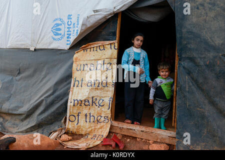 Liban Deir el Ahmad, un village chrétien maronite à Bekaa Valley, camp de réfugiés syriens au Liban / Deir el Ahmad, ein christlich maronitisches Dorf in der Ebene Bekaa, Camp fuer syrische Fluechtlinge Banque D'Images