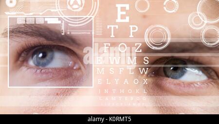 Digital composite de l'homme avec l'accent des yeux fort détaillée et les lignes et les yeux de l'interface de test Banque D'Images