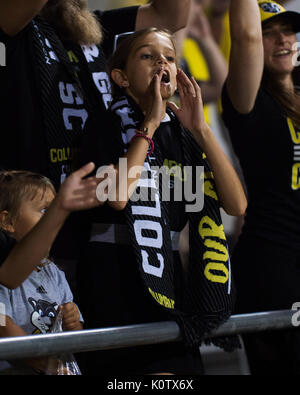 Columbus, États-Unis. Août 22, 2017. Columbus Crew fan SC cheers son équipe sur contre Los Angeles dans leur match à Mapfre Stadium. Columbus, Ohio, USA. Credit : Brent Clark/Alamy Live News Banque D'Images