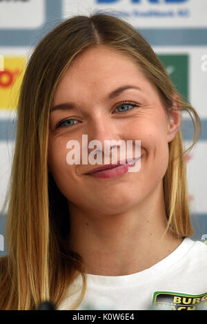 Berlin, Allemagne. Août 25, 2017. Lueckenkemper Gina parle lors de la conférence de presse ISTAF de Berlin, Allemagne, 25 août 2017. Photo : Maurizio Gambarini/dpa/Alamy Live News Banque D'Images