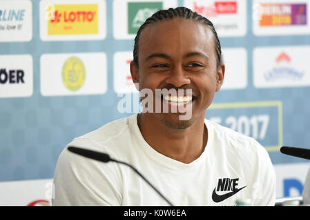 Berlin, Allemagne. Août 25, 2017. Aries Merritt de l'ISTAF nous parle lors de la conférence de presse à Berlin, Allemagne, 25 août 2017. Photo : Maurizio Gambarini/dpa/Alamy Live News Banque D'Images