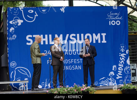 Stockholm, Suède - le 25 août 2017. Les premiers ministres de Suède et Finlande visiter les 3 jours du festival pour célébrer Finlands 100 ans d'anniversaire de Kungsträdgården dans la partie centrale de Stockholm. Parler avec les médias-personnalité Mark Levengood sur la scène. Credit : Jari Juntunen/Alamy Live News Banque D'Images