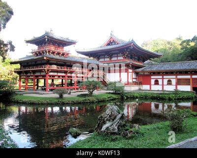 Le Temple Byodo-In Vallée des Temples Memorial Park Kahaluu, O'ahu, Hawaii Banque D'Images