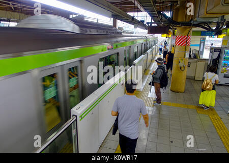 TOKYO, JAPON -28 juin 2017 : Japan Railways. C'est très pratique pour les visiteurs de voyager à travers le Japon situé dans Tokyio Banque D'Images