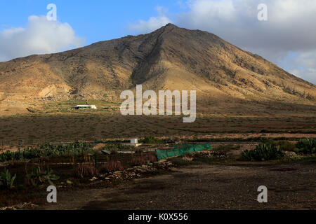 La montagne sacrée de Montana de Tindaya, Fuerteventura, Îles Canaries, Espagne Banque D'Images