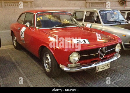 Alfa Romeo GT 1300 Junior dans Avellino Banque D'Images