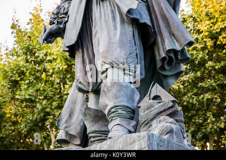 Un monument à Pierre-Paul Riquet, ingénieur et canal-builder responsable de la construction du Canal du Midi, dans sa ville natale de Beziers, France Banque D'Images