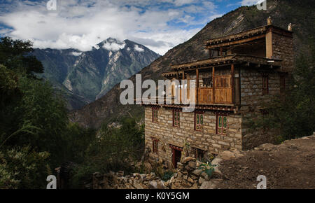 Le village de Danpa dans les hautes terres fertiles du Kham, Tibet Banque D'Images