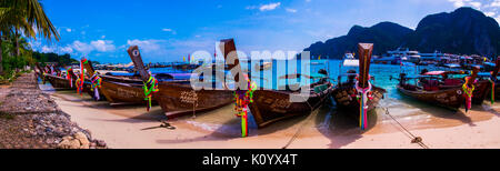 Bateau "long tail sur Koh Phi Phi, Thaïlande du Sud, en Asie du Sud-Est, l'Asie Banque D'Images