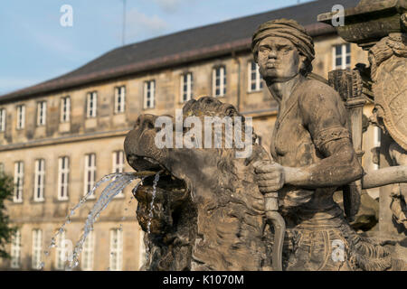 Markgrafenbrunnen vor dem Neuen Schloss, Bayreuth, Oberfranken, Bayern, Deutschland | nouveau palais Neues Schloss avec le margrave de Bayreuth, fontaine, Banque D'Images