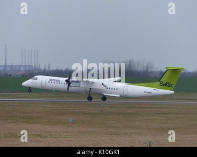 Air Baltic, De Havilland Canada DHC 8 400, YL BBU (17038654482) Banque D'Images