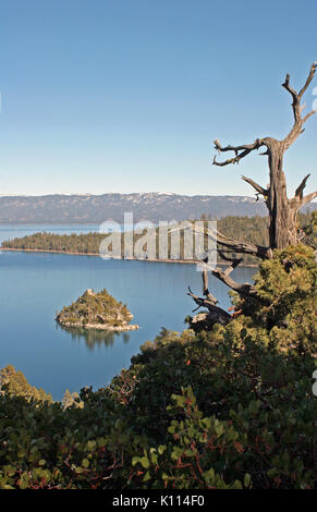 Vue panoramique de l'EMERALD BAY dans la région de Lake Tahoe, California Banque D'Images