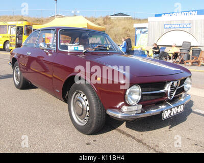 Alfa Romeo GT JUNIOR 1300 inscription licence néerlandais DR 20 60 pic1 Banque D'Images