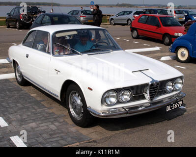 Alfa Romeo 2600 Sprint (1964) , néerlandais enregistrement licence DL 5679 PIC09 Banque D'Images