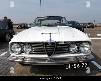 Alfa Romeo 2600 Sprint (1964) , néerlandais enregistrement licence DL 5679 PIC10 Banque D'Images