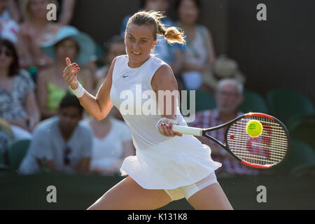 Petra Kvitova de la République tchèque en action au Ladies' Singles - tournoi de Wimbledon 2017 Banque D'Images