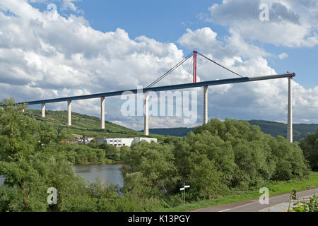 Chantier d'Hochmoselbruecke (Haute Moselle Pont) entre et Uerzig Zeltingen-Rachtig, Moselle, Allemagne Banque D'Images