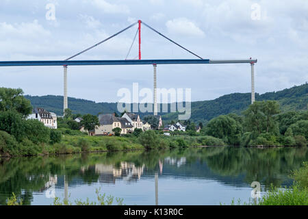 Chantier d'Hochmoselbruecke (Haute Moselle Pont) entre et Uerzig Zeltingen-Rachtig, Moselle, Allemagne Banque D'Images