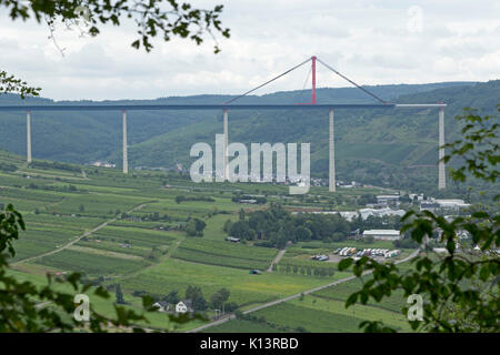 Chantier d'Hochmoselbruecke (Haute Moselle Pont) entre et Uerzig Zeltingen-Rachtig, Moselle, Allemagne Banque D'Images