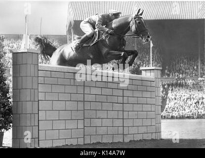 Médaillé d'or aux Jeux Olympiques de Londres 1948, Humberto Mariles-Cortez (MEX) équitation Arete Banque D'Images