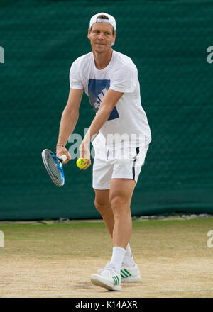 Tomas Berdych de la République tchèque lors de la pratique au tournoi de Wimbledon 2017 Banque D'Images