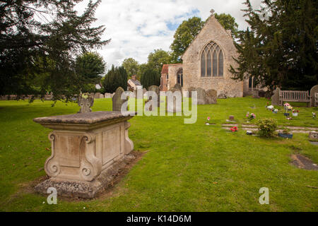 La pierre tombale d'Herbert Henry Asquith 1852 1928, premier ministre libéral de 1908-1916 dans le cimetière à l'église All Saints Sutton Courtenay Banque D'Images