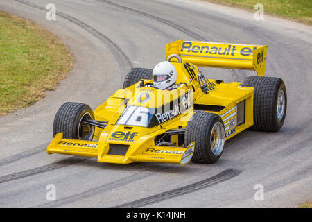 1977 Renault R01 F1 voiture avec chauffeur René Arnoux au Goodwood Festival of Speed 2017, Sussex, UK. Banque D'Images