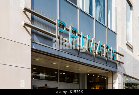 Primark, Doncaster, England, United Kingdom, shop exterior Banque D'Images