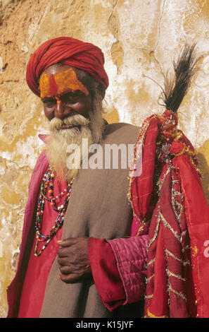Sadhu hindou (saint homme), Jaipur, Rajasthan, Inde Banque D'Images