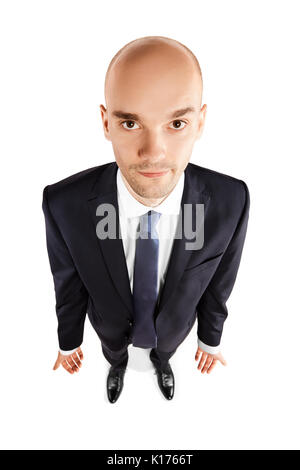 Vue aérienne d'un jeune homme en haut. Studio shot isolé sur fond blanc. Banque D'Images
