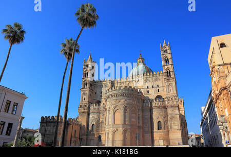 La Sicile, la ville de Palerme, de la cathédrale Maria Santissima Assunta, le côté est présente le caractère d'origine de la coupole de Norman, l'UNESCO, Cathédrale Banque D'Images