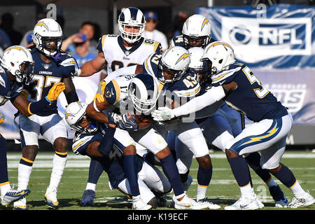 Los Angeles, USA. 26 août, 2017.Los Angeles Rams receveur Robert Woods # 17 captures du col en action dans la première moitié au cours de la NFL football match contre les Los Angeles Rams au Los Angeles Memorial Coliseum de Los Angeles, Californie.Mandatory Crédit photo : Louis Lopez/CSM Banque D'Images
