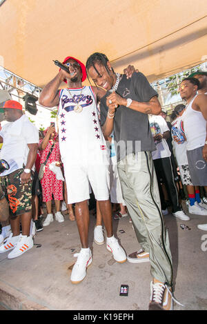 Sean 'Diddy' Combs alias Puff Daddy héberge une partie Pre-Fight à REHAB Pool Party au Hard Rock Hotel & Casino à Las Vegas, NV le 26 août 2017. Crédit : Erik Kabik Photography/media/Alamy Punch Live News Banque D'Images