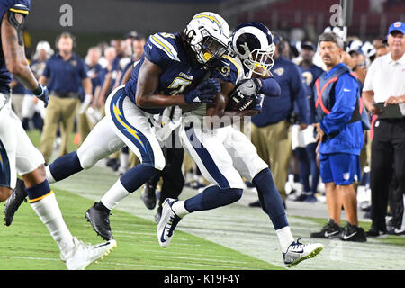 Los Angeles, USA. 26 août, 2017.Los Angeles Rams le receveur Paul McRoberts # 19 captures du col en action dans la seconde moitié au cours de la NFL football jeu. Les Los Angeles Rams contre les Los Angeles Chargers au Los Angeles Memorial Coliseum de Los Angeles, Californie.Mandatory Crédit photo : Louis Lopez/CSM Banque D'Images
