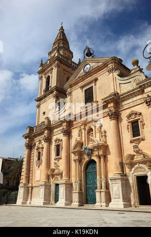 La Sicile, la Ville de Raguse, district de Ragusa Superiore, Cathédrale de San Giovanni Battista de la ville haute Banque D'Images