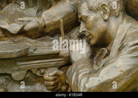 Détail de Port Sunlight War Memorial, Cheshire, par Sir William Goscombe John Banque D'Images