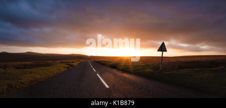 route du coucher du soleil Banque D'Images