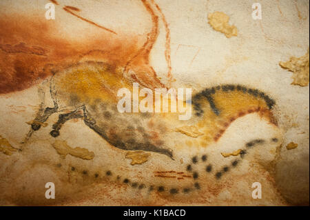 Peintures rupestres préhistoriques de Wild Horse (cheval), dun, grottes de Lascaux IV, perigord, dordogne, Aquitaine, France Banque D'Images