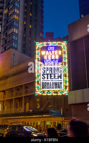 Bruce Springsteen dans un one-man show à Broadway Banque D'Images