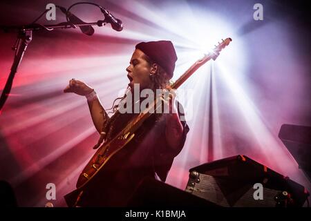 Biddinghuizen, Pays-Bas 20 août 2017 Tash Sultana effectue live au festival Lowlands 2017 © Roberto Finizio/ Alamy Live News Banque D'Images