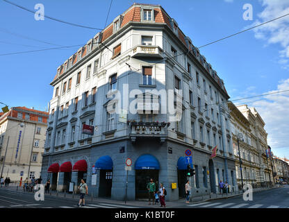 ZAGREB, CROATIE - le 14 juillet 2017. La rue Ilica ou principale zone commerçante à proximité de la place Ban Jelacic à Zagreb. Banque D'Images