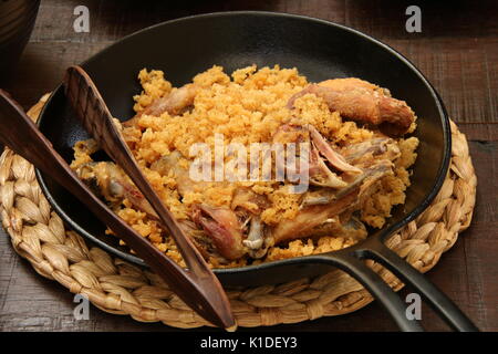 Ayam goreng kremes, le populaire plat de poulet frit de yogyakarta Banque D'Images