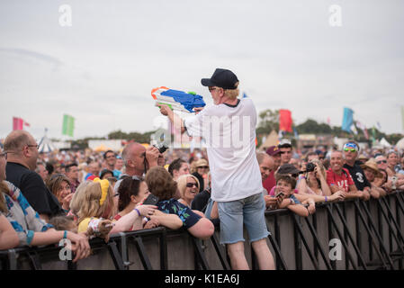 Chris Evans à Laverstoke park farm sur la scène principale à Carfest le samedi du sud Banque D'Images