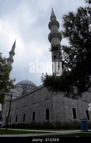 ISTANBUL, TURQUIE - 08 août 2017 : La Mosquée de Suleymaniye Camii en turc, le deuxième plus grand de Suleymaniye mosque in Istanbul et l'un des meilleurs de Banque D'Images
