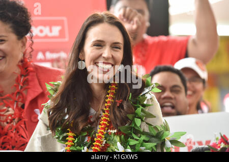 Auckland, Nouvelle-Zélande. Août 26, 2017. La chef du Parti du travail Jacinda Ardern annoncer la politique du parti à son lancement du Pacifique à Mangere à South Auckland le Août 26, 2017. La Nouvelle Zélande élection générale est prévue le 23 septembre 2017 . L'actuel gouvernement est parti national. Credit : Shirley Kwok/Pacific Press/Alamy Live News Banque D'Images