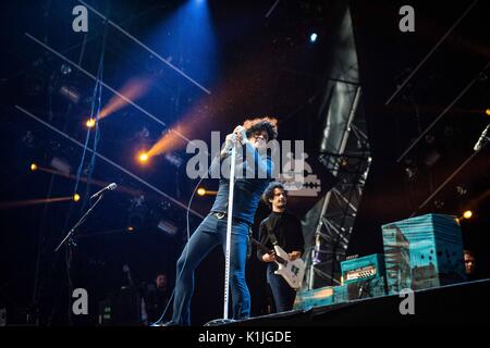 Le groupe de punk rock américain à l'unité dans la photo sur scène comme ils effectuer live au festival Lowlands 2017 à Biddinghuizen Pays-bas (photo de Roberto Finizio / Pacific Press) Banque D'Images