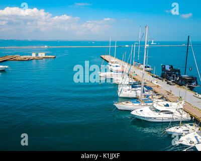 Port de la ville. Vue aérienne en milieu urbain. Port Maritime d'Odessa Banque D'Images