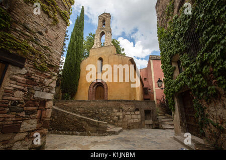 Le village rural près de l'Escala Dei ruins Banque D'Images